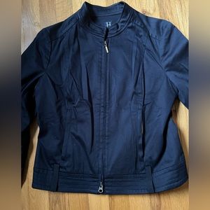 Navy bomber jacket; great option to a denim jacket